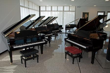 NOLEGGIO E VENDITA PIANOFORTI A VENEZIA (LONGATO PIANOFORTI)