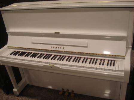 PIANOFORTE YAMAHA U1 BIANCO - YAMAHA U1-U3 BIANCO