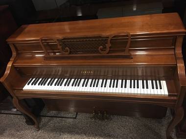 PIANOFORTE VERTICALE YAMAHA 