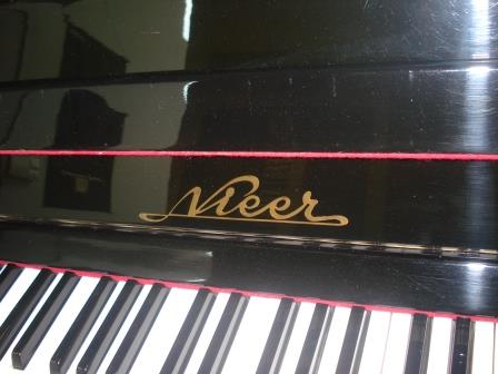 PIANOFORTE VERTICALE SEMINUOVO “NIEER”-NOCE LUCIDO!!