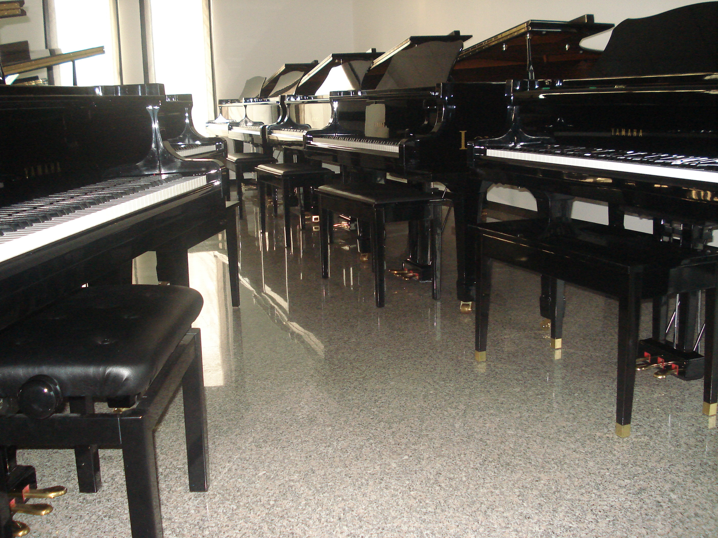 YAMAHA “U3-U30-U30A”- PIANOFORTE VERTICALE-SEMINUOVO!!